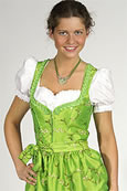 Trendy Dirndl in Apfel-Grün